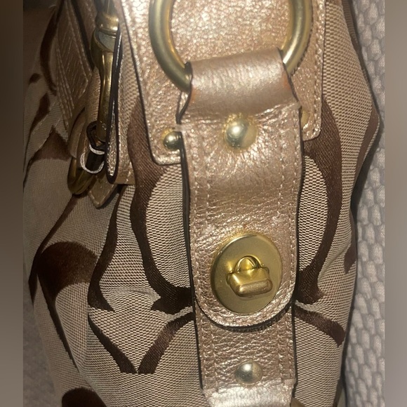 COACH bag Large Tote - Picture 11 of 13